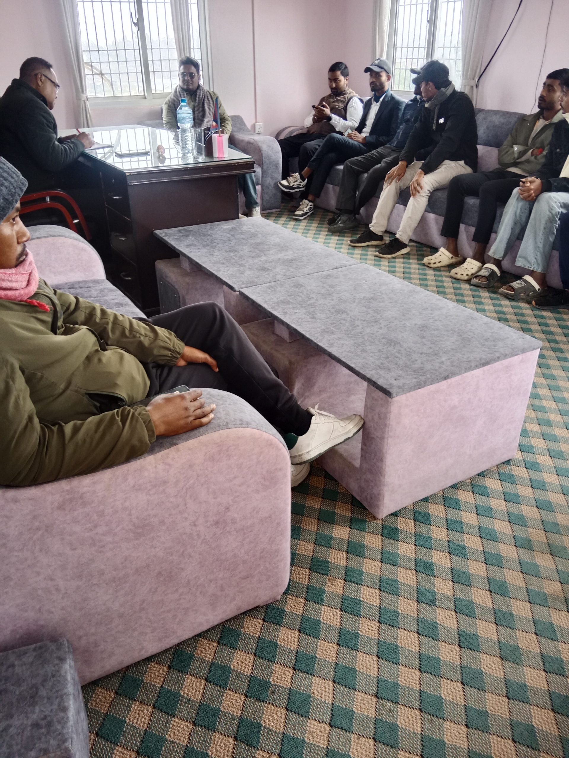 लक्ष्मीपुर पतारीमा जेन–जि पदाधिकारी र गाउँपालिका अध्यक्षबीच भेटघाट, तलब, शिक्षा, स्वास्थ्य र पारदर्शिताका विषयमा सवाल